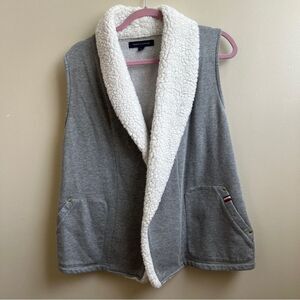 Tommy Hilfiger gray Sherpa fleece vest Size M